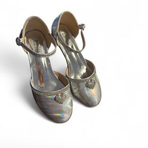 Badgley Mischka Silver Kids Heels Size 2